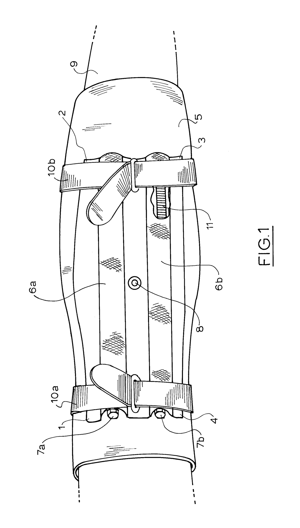 Training device for limiting the movement of a player's forearm during a sporting action