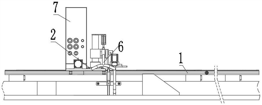 Intelligent welding trolley for outfitting welding of ship hatch cover