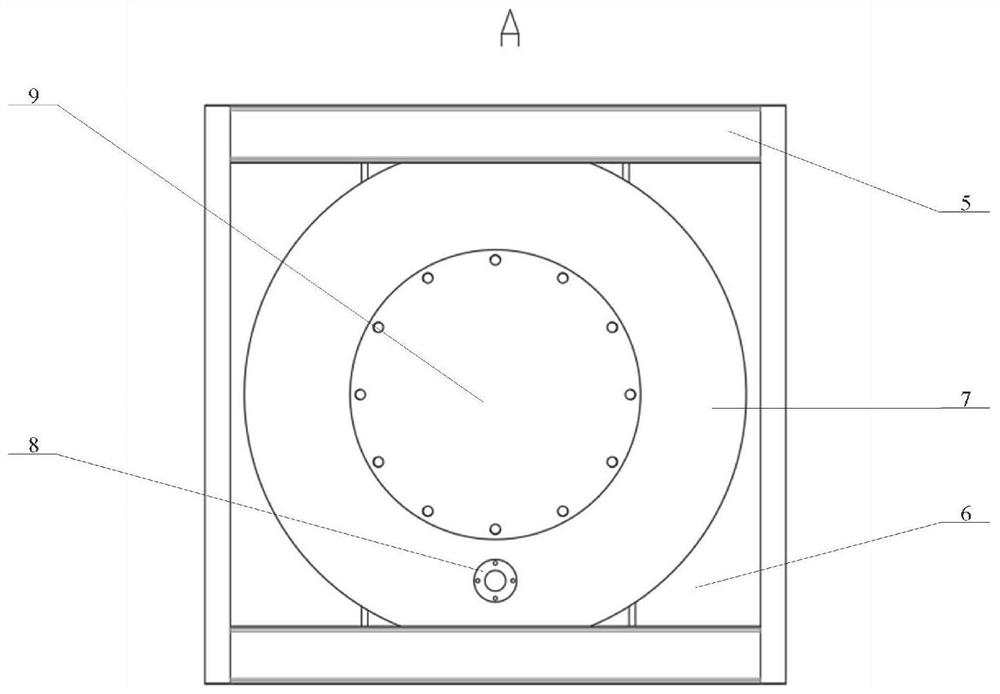 Underwater flexible storage device and use method