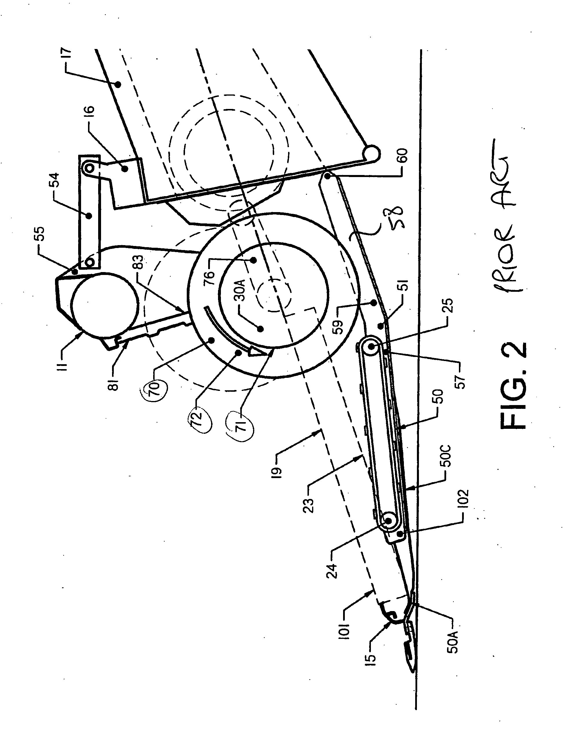 Crop feed arrangement for the header of a combine harvester