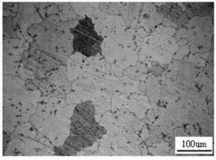 Method for refining magnesium alloy grains by using Zn-Sr intermediate alloy