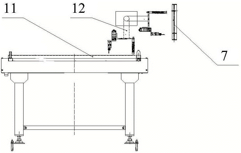 Empty bag circulating device