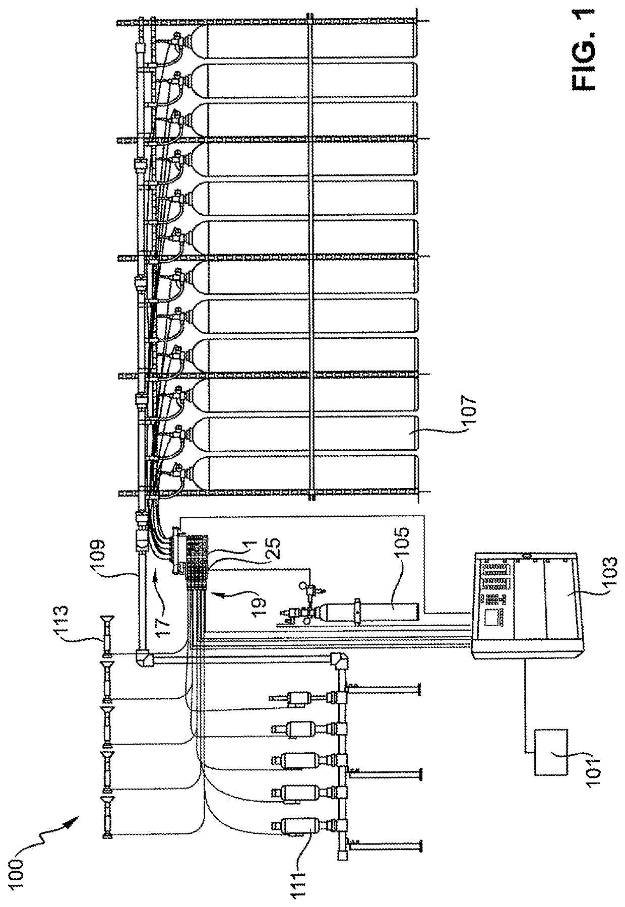 Pneumatic Control Device for Multi-Zone Fire Extinguishing Systems, and Multi-Zone Fire-Extinguishing Systems Having Same