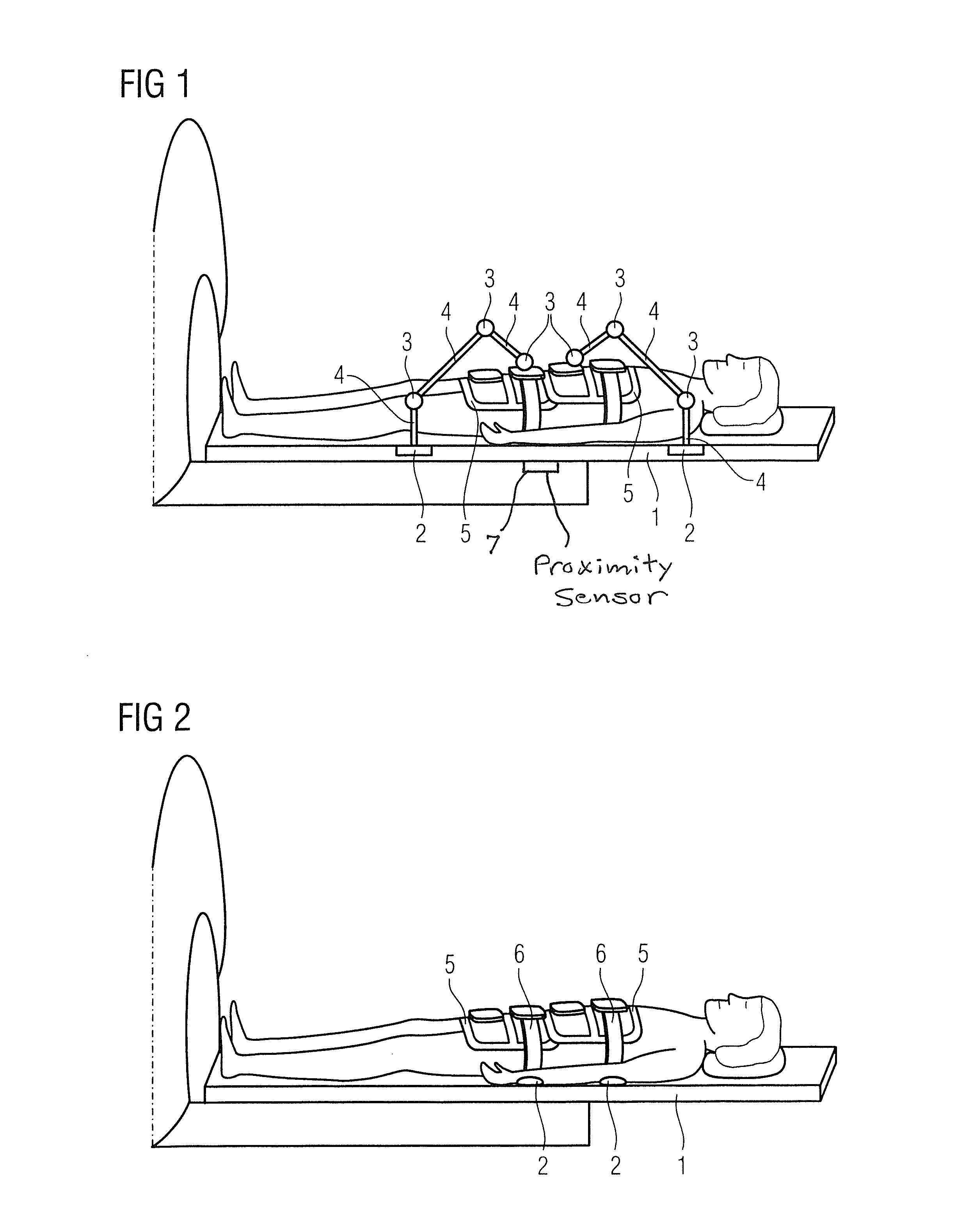 Patient bed, local coil arrangement and method to determine the position of local coils in a magnetic resonance apparatus