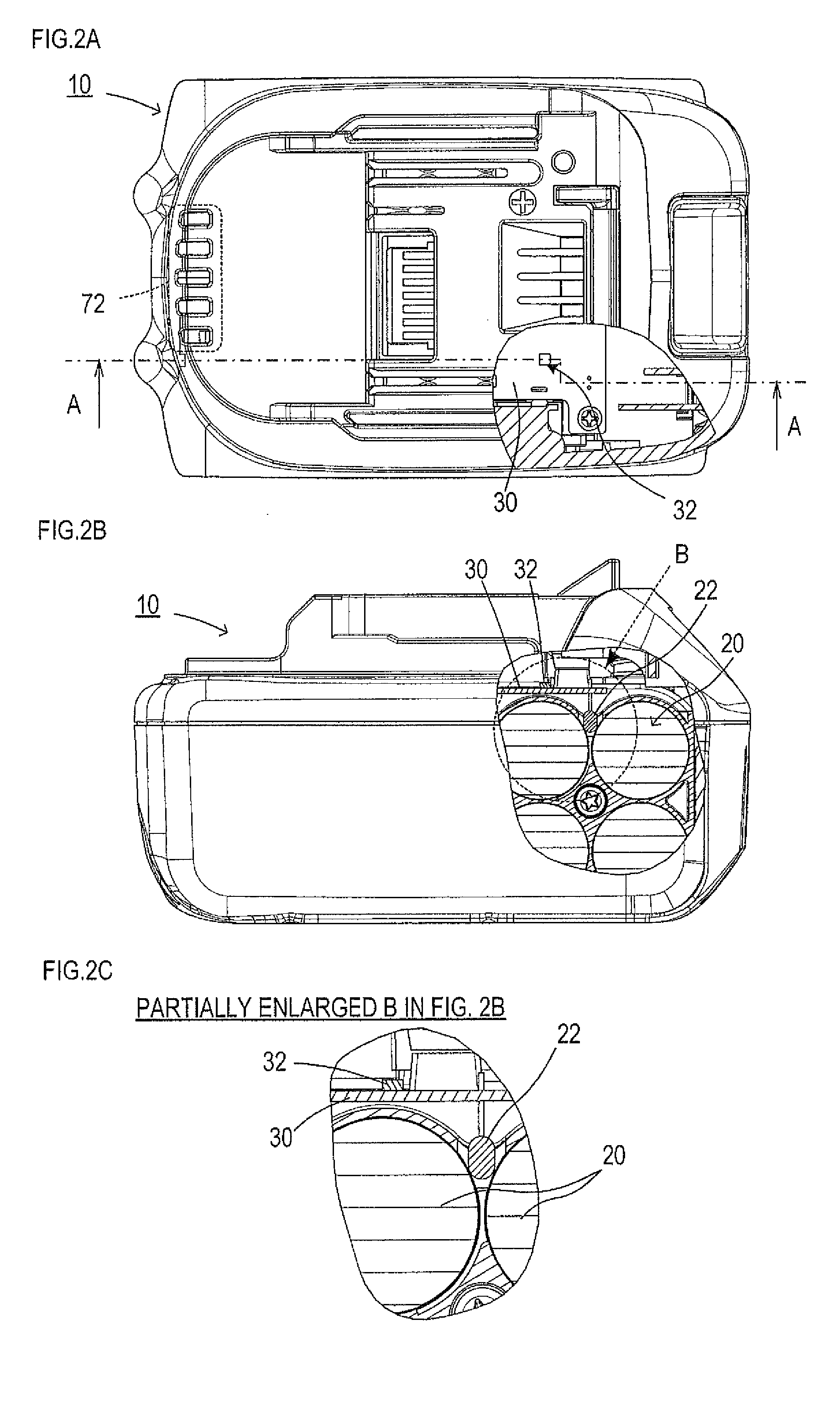 Battery pack and battery charger that charges based on temperature