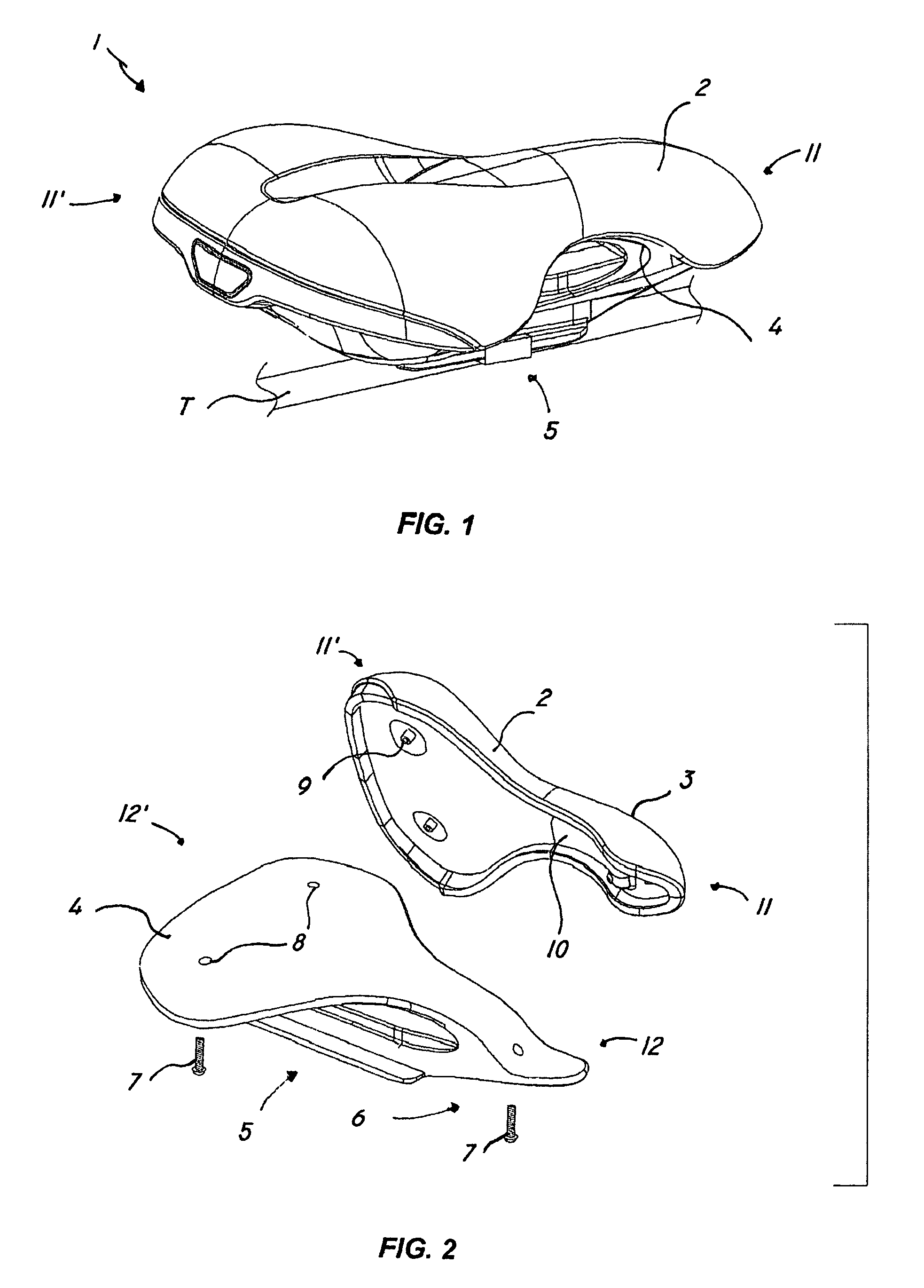 Customizable saddle structure, particularly for bicycles, having a removable seat element