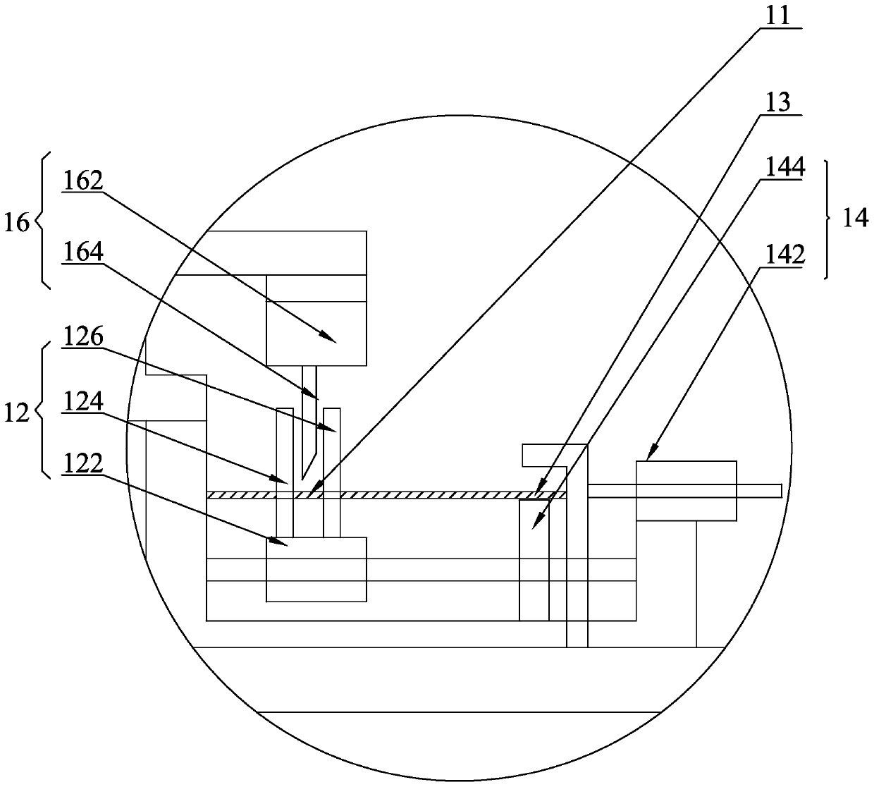 Cutting machine for cutting lithium battery pole pieces and cutting method for cutting lithium battery pole pieces