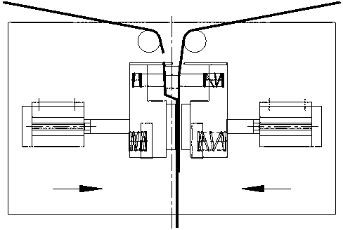 Automatic material replacing and connecting device and prepressing gas circuit