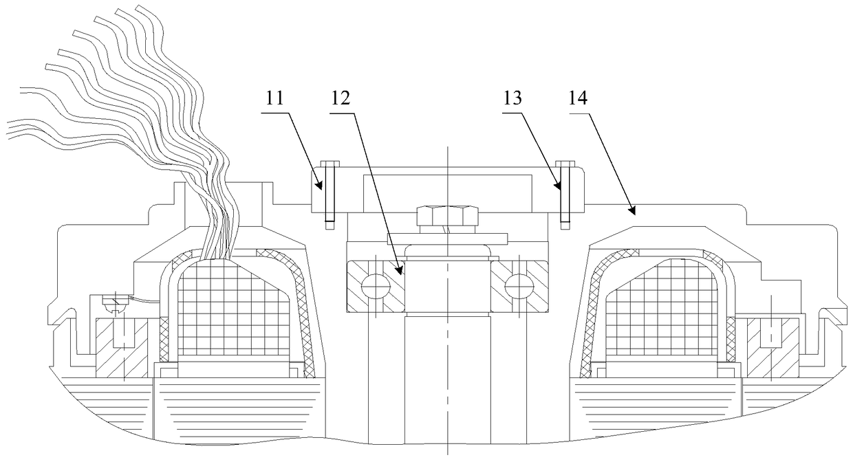 An air conditioner and its fan component bearing cover waterproof sealing structure