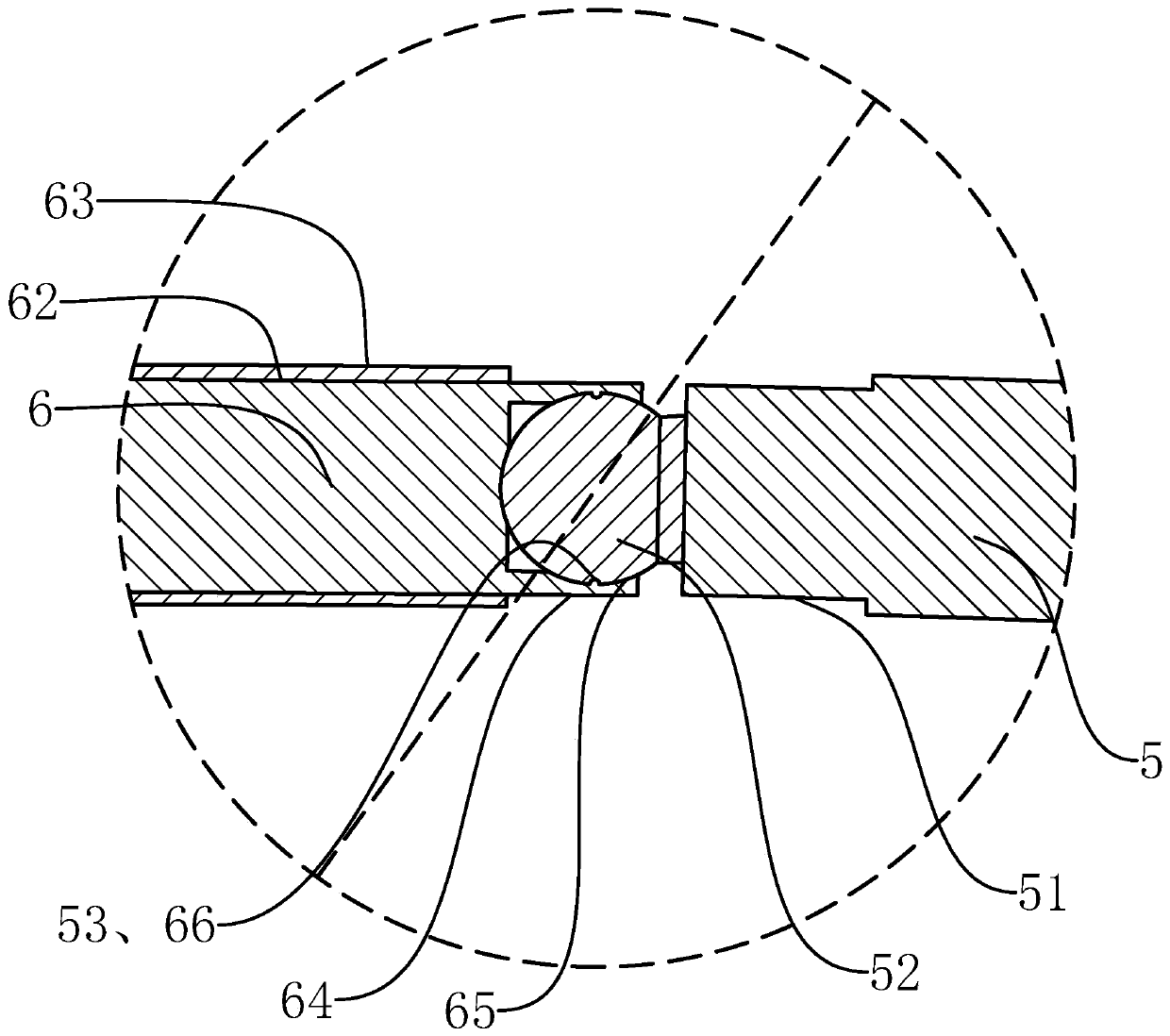 A hand held hatch cover structure and its opening and closing method