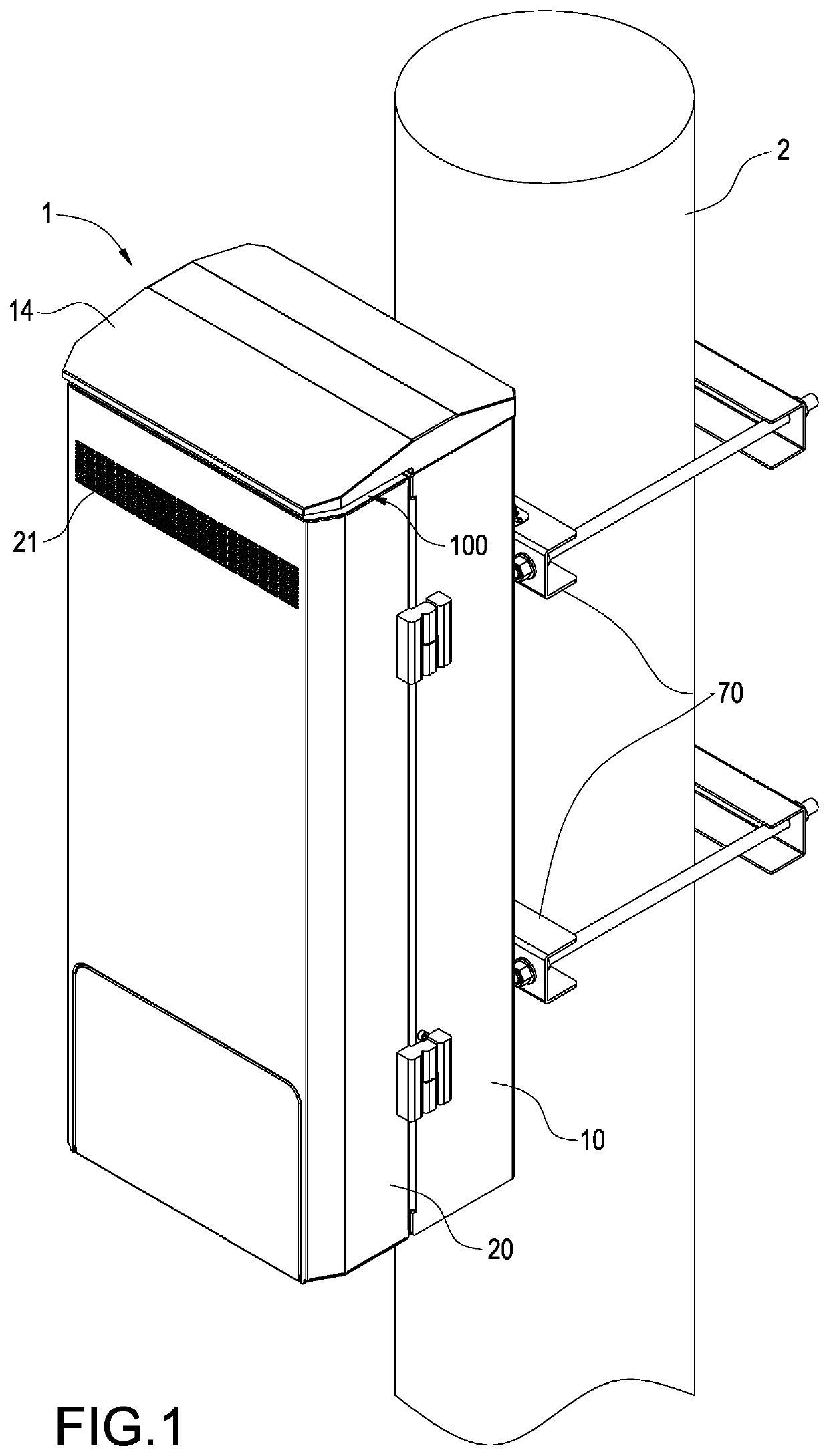 Heat exchange structure of telecommunication cabinet