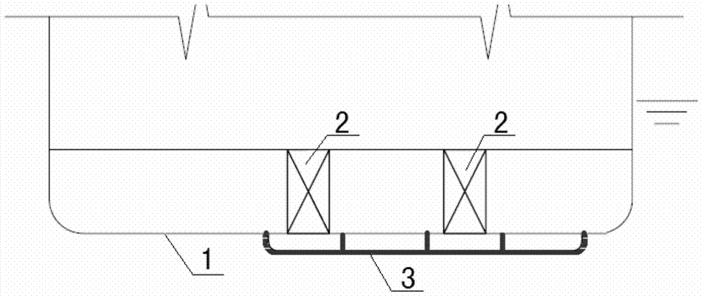 Guiding device for ship sea chests