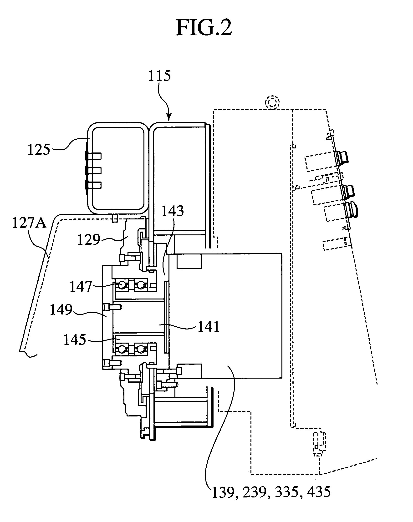 Sawing machine, cutting-off method, and method of reducing noise