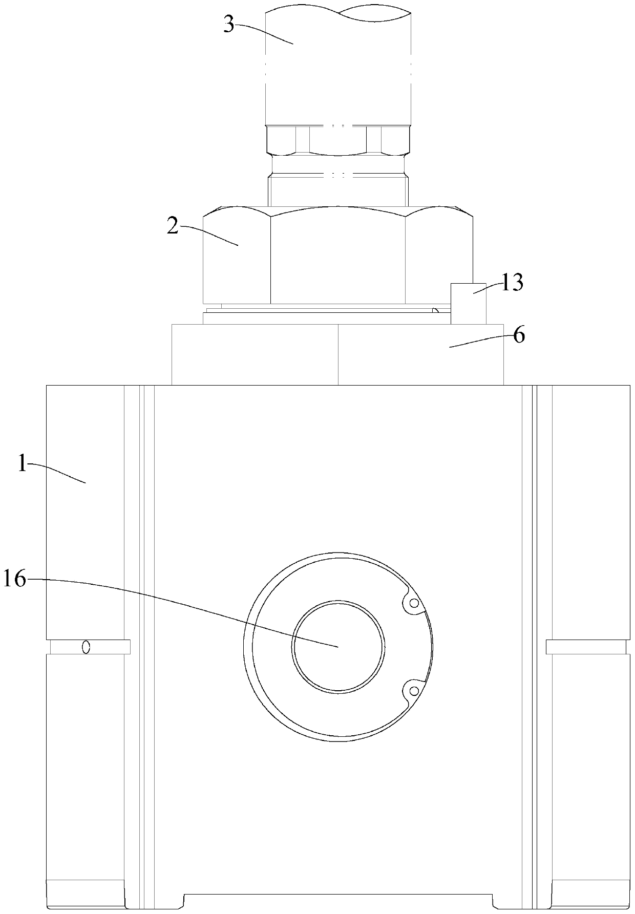 A split type fastening device for crosshead parts