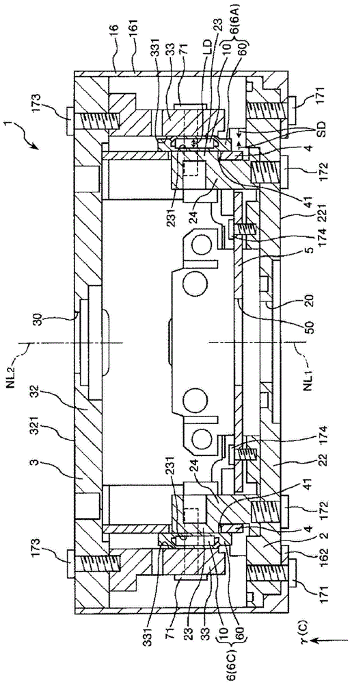 Force detection device and robot