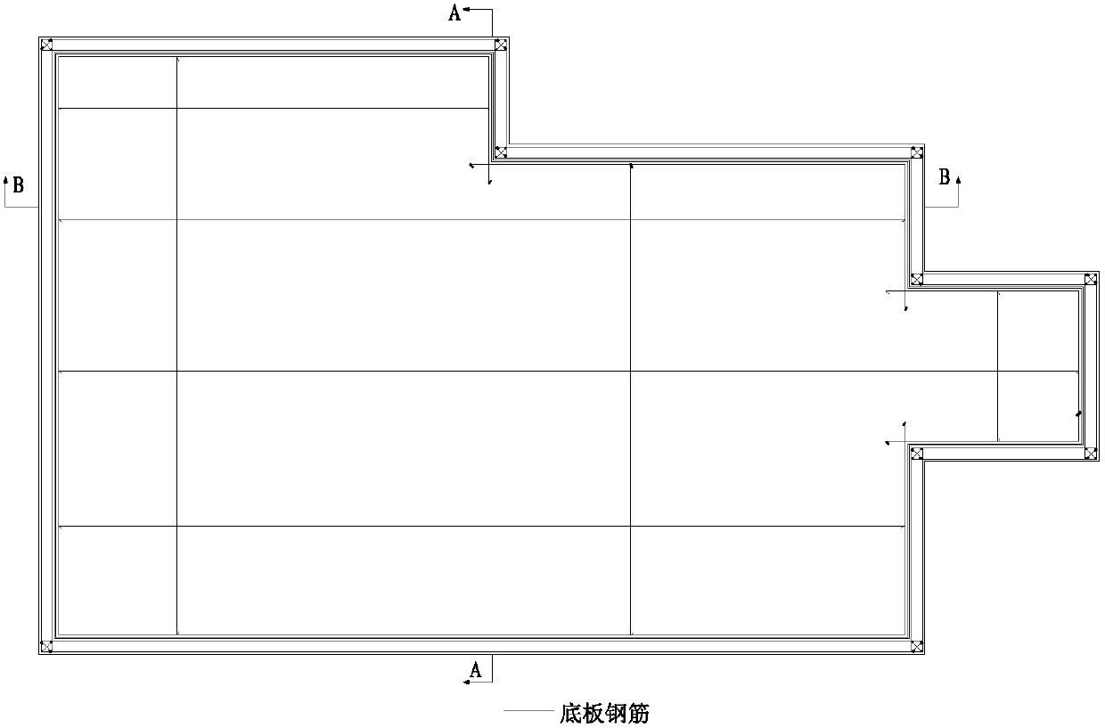 A construction method for the foundation of a cold box lined with thin metal plates