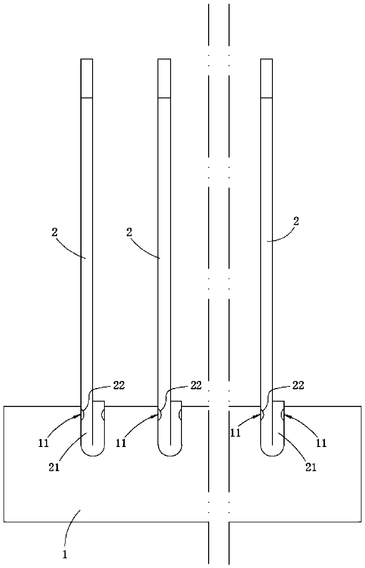 Aluminum radiator of improved riveting-embedding structure and riveting method