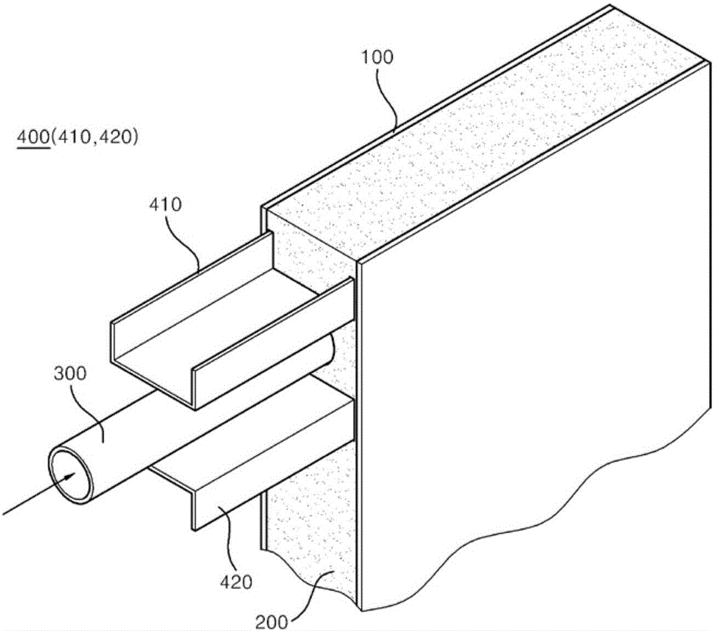 Sandwich panel with fire protection function and construction wall using the same