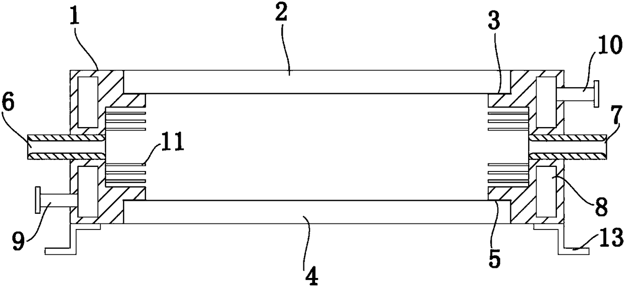 Photovoltaic junction box with heat dissipation structure