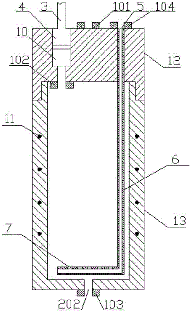 Field enrichment device for volatile organic compounds in underground water