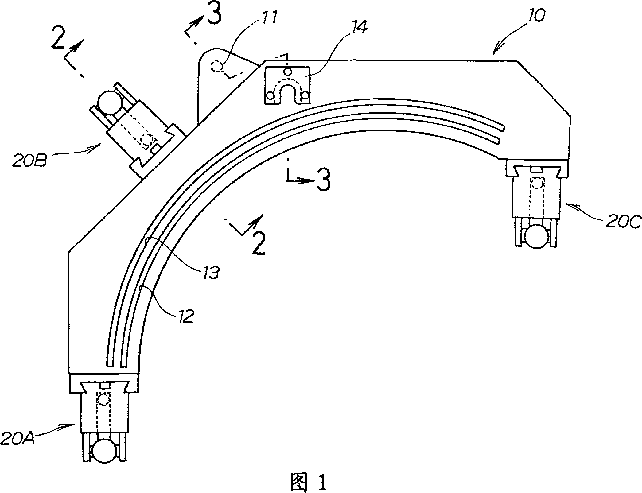 Roller hemming device and roller hemming method