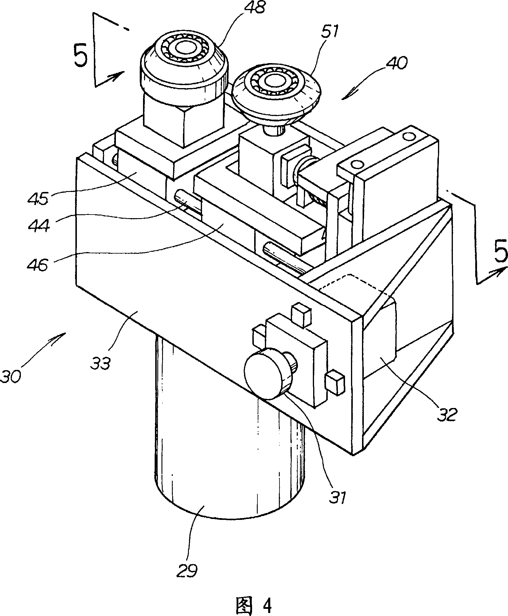 Roller hemming device and roller hemming method