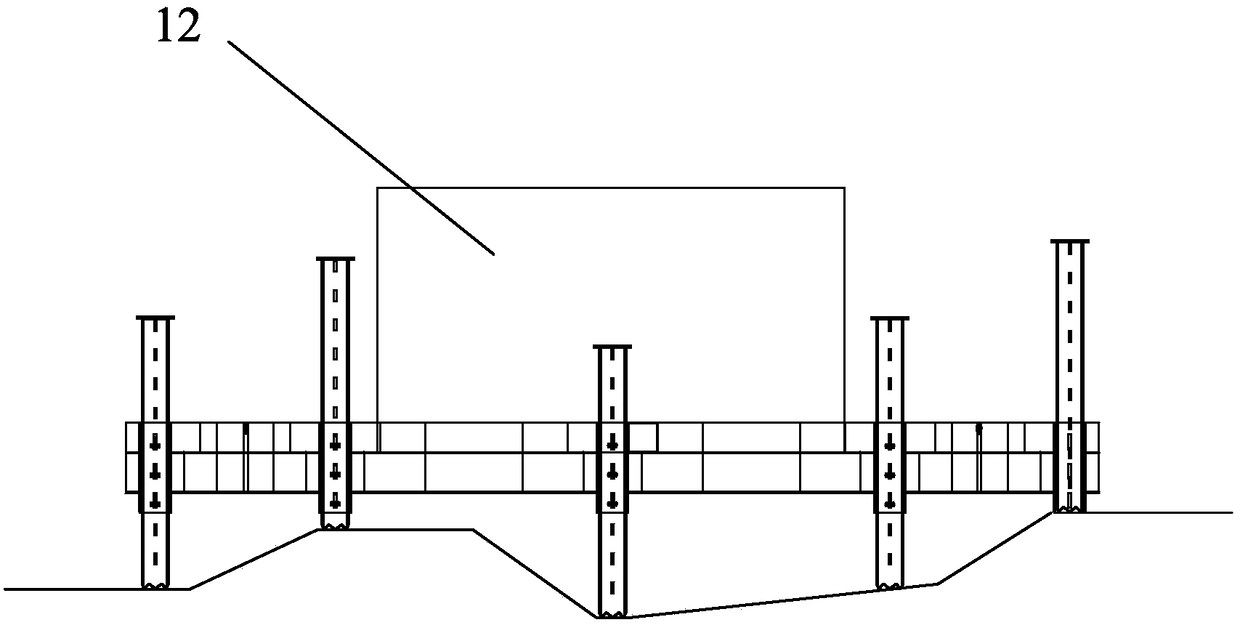 Adjusting and supporting type mounting tool for semi-submerged platform propeller