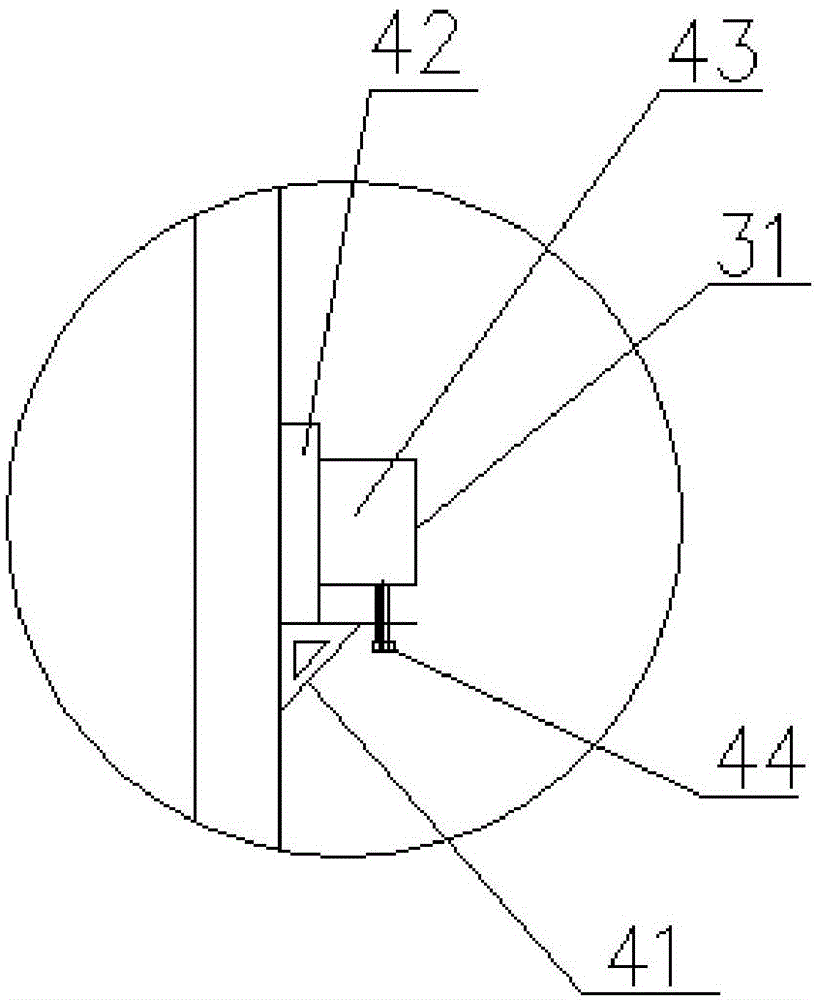 Steel coil height centering device and method thereof