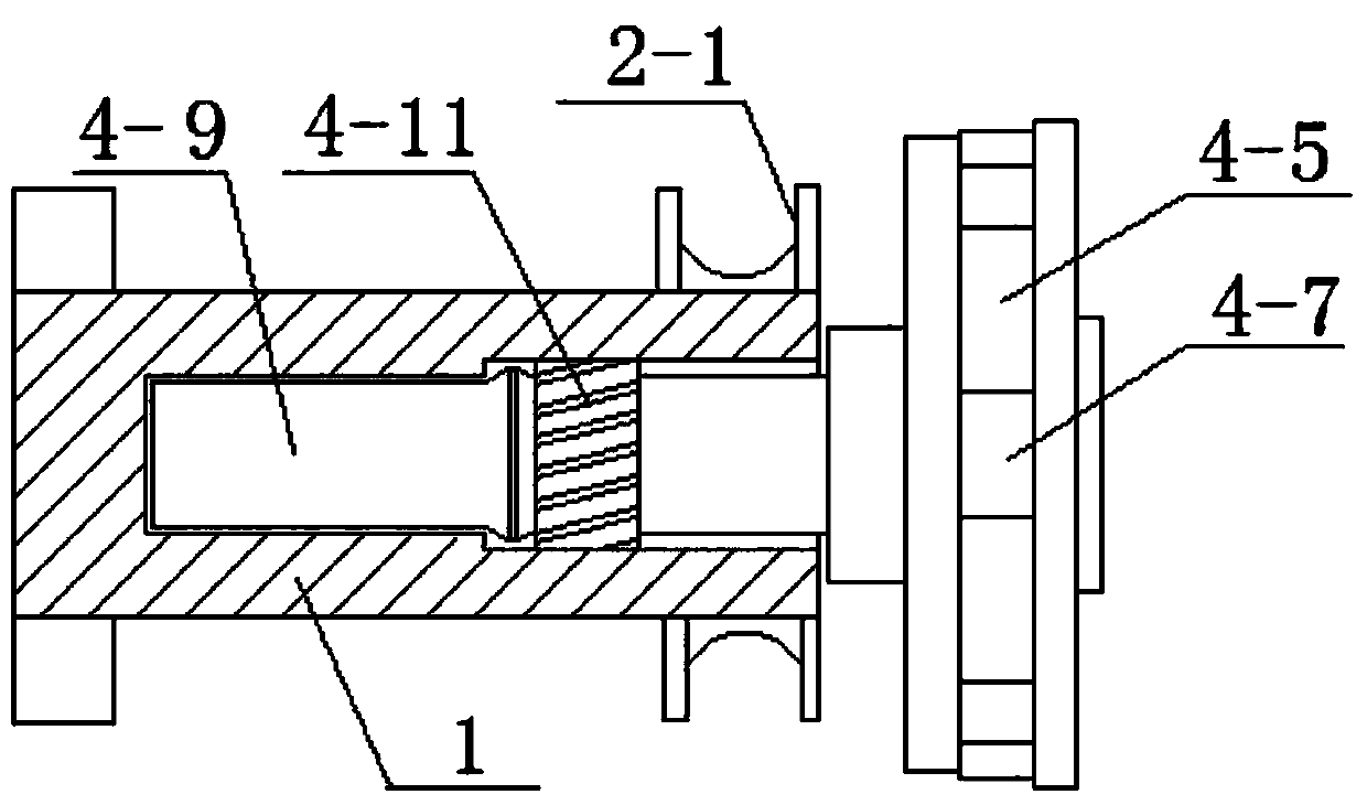 A compact internal combustion engine starter with external electromagnetic switch