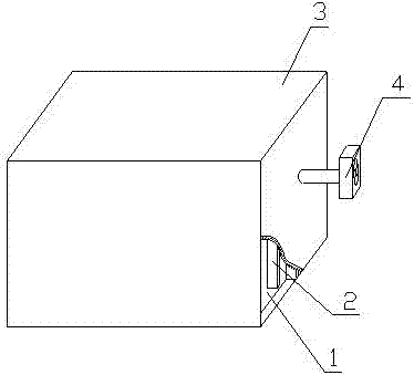 Integrated fuel tank structure for amphibious ships