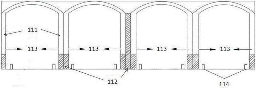 Furnace device and method utilizing furnace device to manufacture sintered bricks