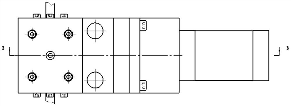 Non-contact glue-pressing type glue dipping device used in winding forming process