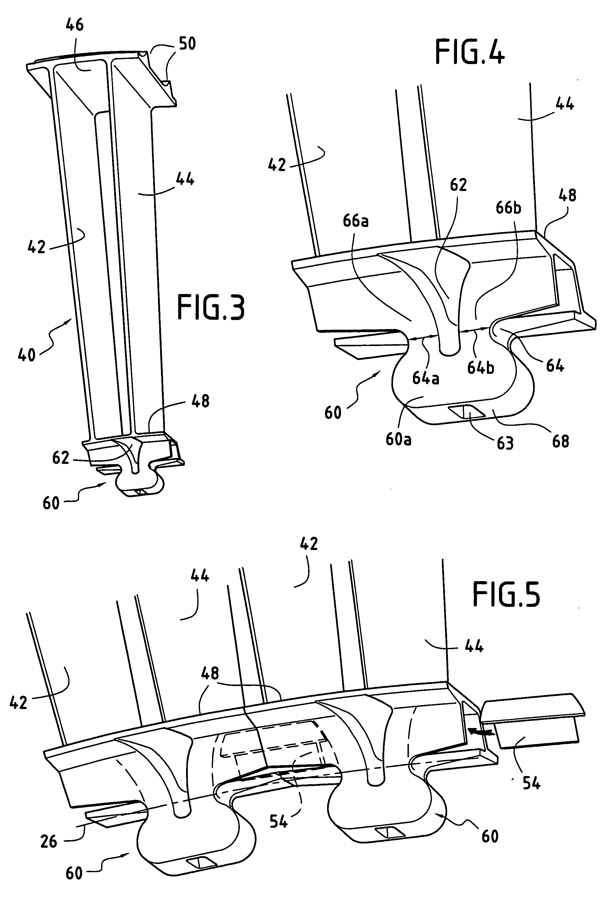 Making turbomachine turbines having blade inserts with resonant frequencies that are adjusted to be different, and a method of adjusting the resonant frequency of a turbine blade insert