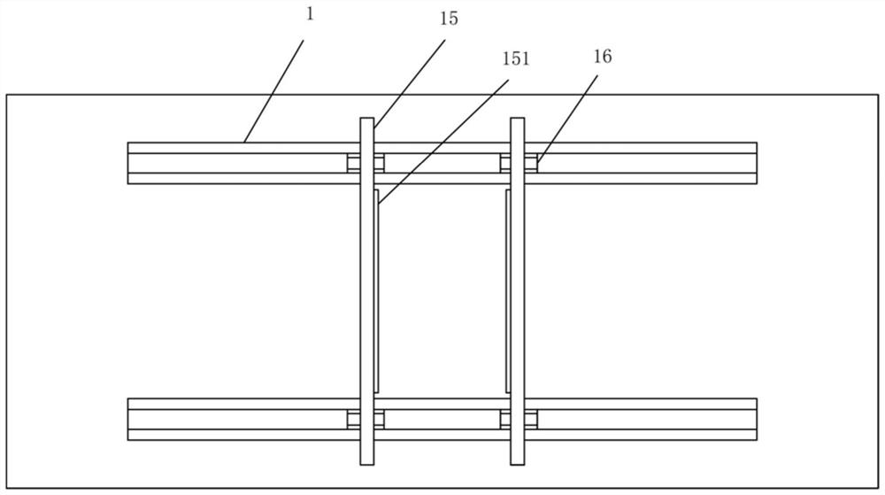 Clamping and positioning mechanism for polishing bent edges of filter tank body