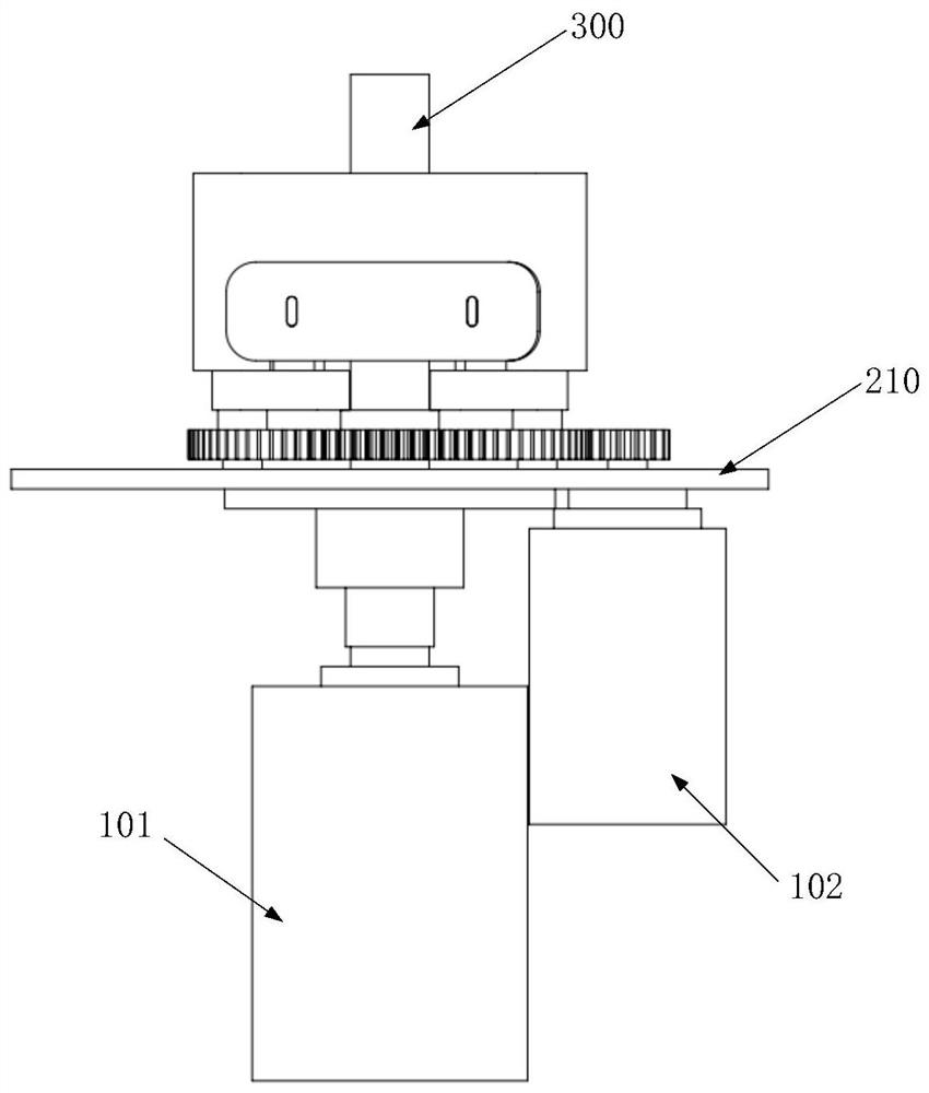 Manipulator with two-stage compliant power transmission and its grasping method