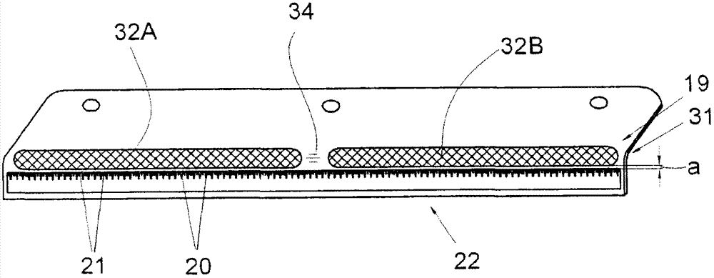 Comb bar for a suction nozzle for a workstation of a textile machine for creating cross-wound spools