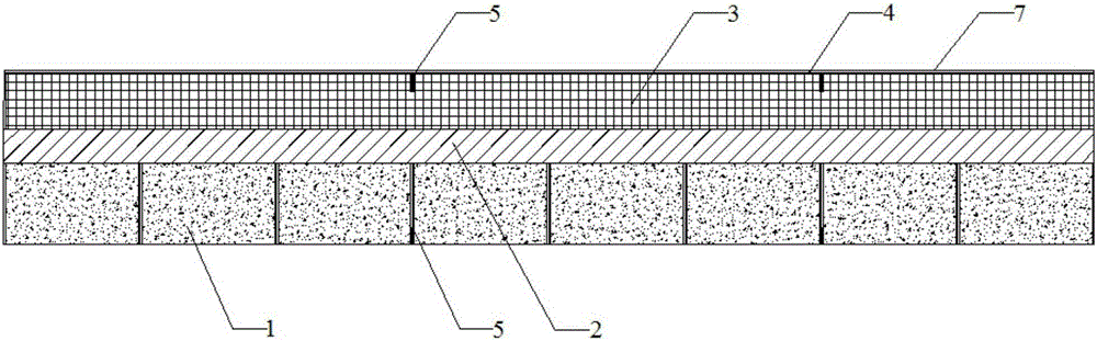 Novel sunlight greenhouse rear wall made of straw blocks