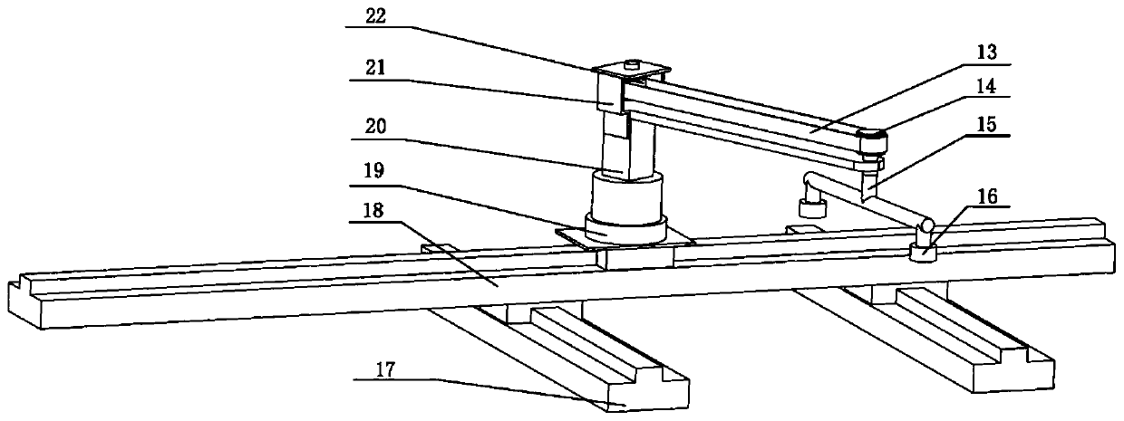 Flexible automatic feeding and discharging device and method of roller machine