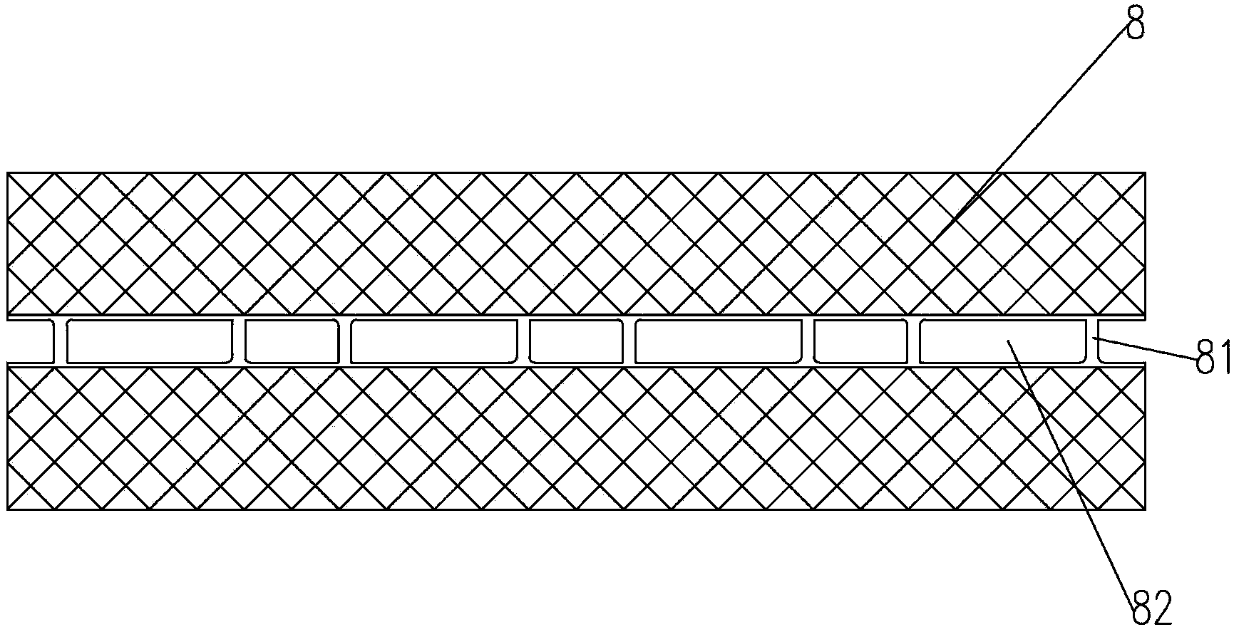 Continuous polar plate slitter machine and use method thereof