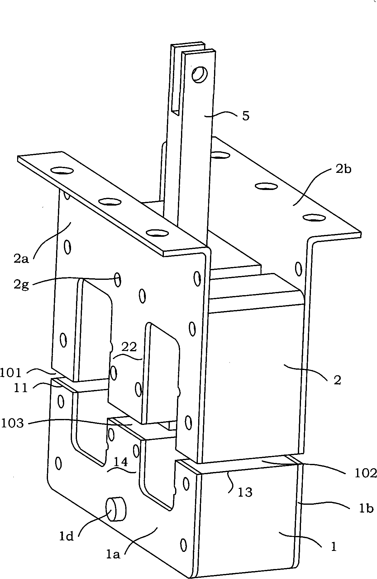 Multi-force output air gap monostable permanent magnet control mechanism with manual emergency switching mechanism