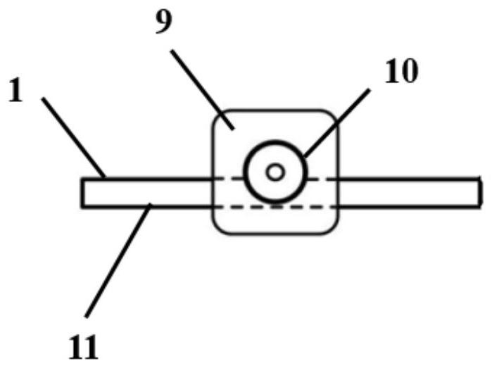 Stable microstrip leaky-wave antenna capable of periodically loading parasitic patch gain