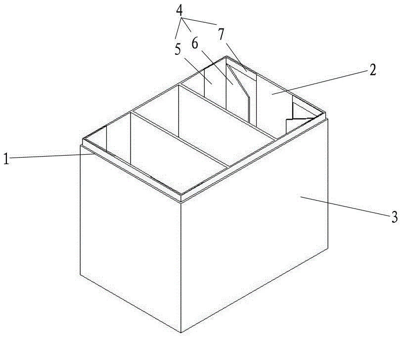 A storage battery tank capable of preventing deformation of short sides and side walls