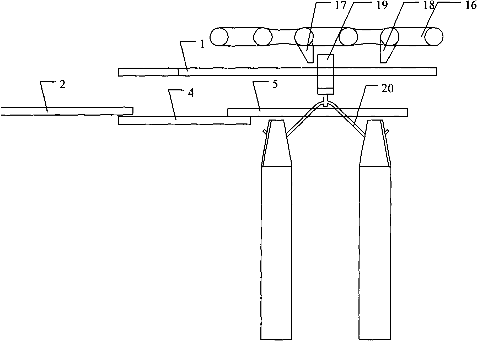 Half carcass posture adjusting device on slaughtering production line