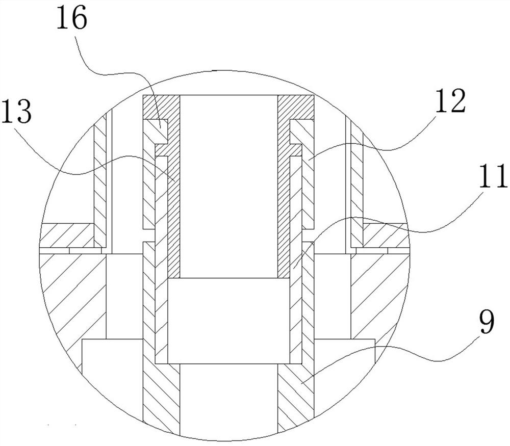 Cantilever type counter-current chromatograph without adapter