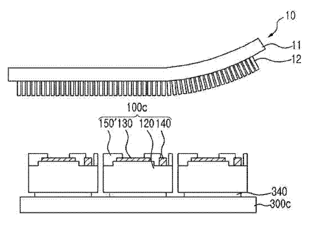 Light-emitting diode structure, transfer assembly, and transfer method using the same