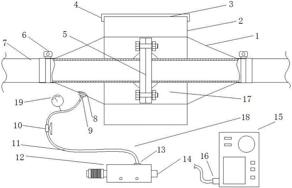 Tube flange gas leakage detection device