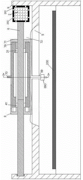 Machining device allowing machining head to be moved and prolonging service life