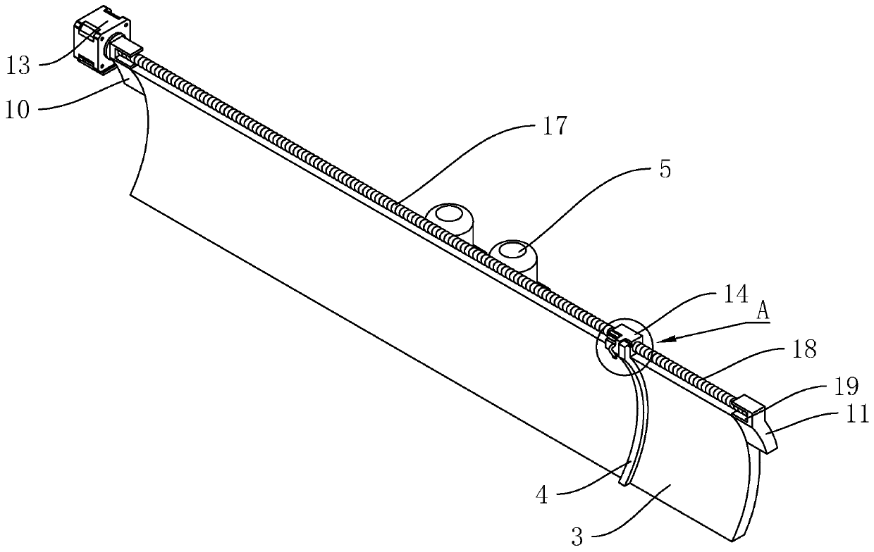 Land leveller capable of automatically cleaning shovel blade