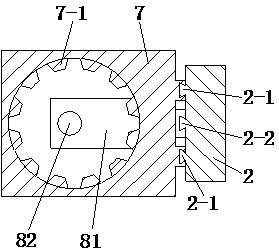 Gear hobbing machine for machining straight teeth