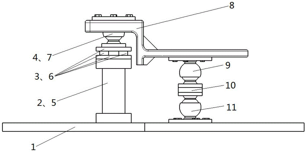 Tyre six-component force testing device for eliminating unbalance loading